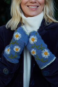Pachamama Daisy Chain Handwarmers