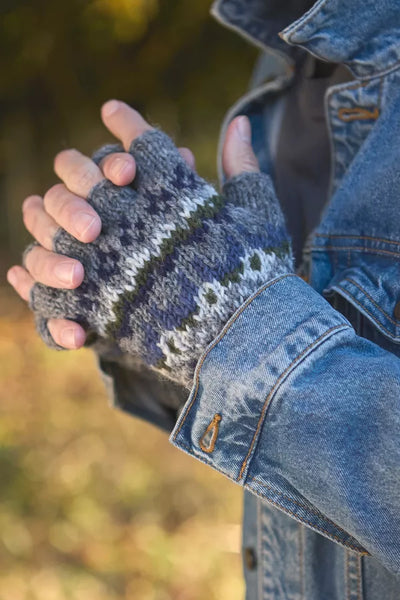 Pachamama Mens Westport Fingerless Gloves - Blue