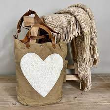 Liefe NL Teddy Heart Bucket Bag