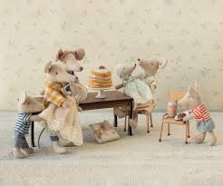 Maileg Mouse Party Cake on Stand