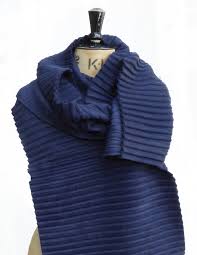 Anna Falcke Long Pleated Scarf - Navy