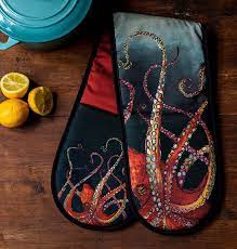 Dollyhotdogs Octopus Oven Gloves