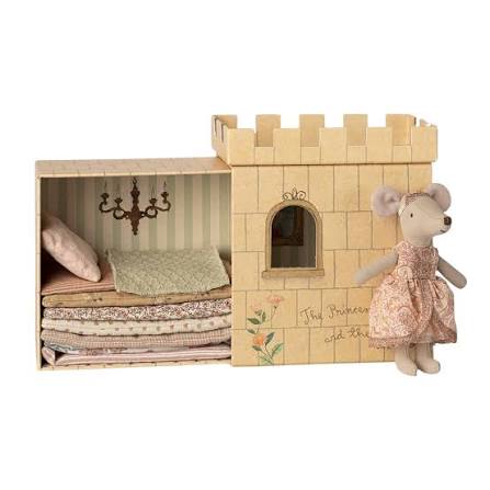 Maileg The Princess & The Pea - Big Sister Mouse