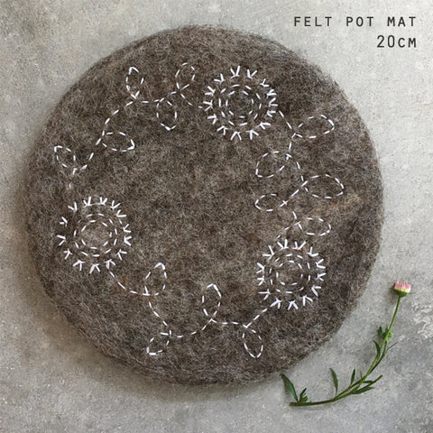 Felted Floral Stitch Pot Mat Brown