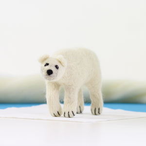 Hawthorn Handmade Polar Bear Needle Felting Kit